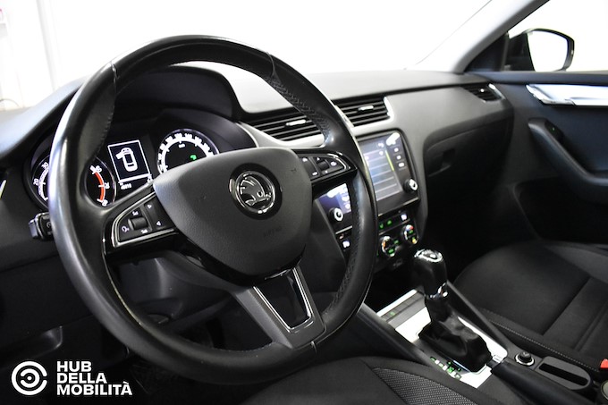 SKODA Octavia 1.5 DSG Wagon Executive G-Tec